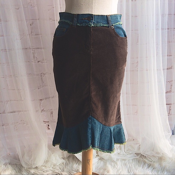 NAF NAF Jean Skirt with Brown Stretch Corduroy Women's Size 38 (US 4-6) - Picture 1 of 12